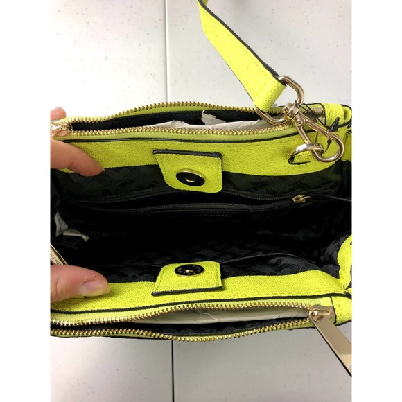 DIANE VON FURSTENBERG Voyage Itsy Double Zip Caviar Mini Satchel in Chartreuse - Picture 6 of 13